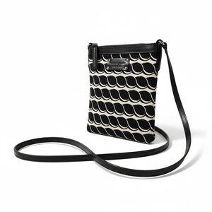 💙 Kate Spade Blue & White Scallop Print Crossbody – Coastal Chic Classic ✨